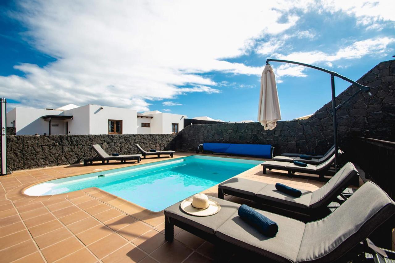 Villa Vista Reina - Luxury 6 Bedroom - Heated Pool- Views - Pool Table - Vista Lobos - Playa Blanca Exterior foto